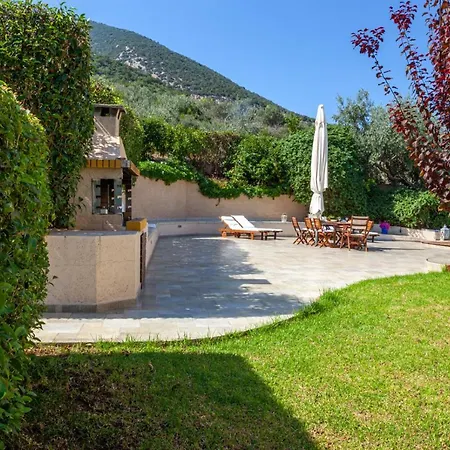 Epidavros Land Artemis Βίλα *